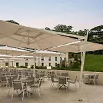 Отель Dolce By Wyndham Versailles - Domaine Du Montcel Жуи-ан-Жоза