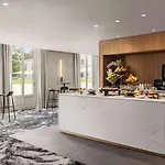 Отель Dolce By Wyndham Versailles - Domaine Du Montcel Жуи-ан-Жоза