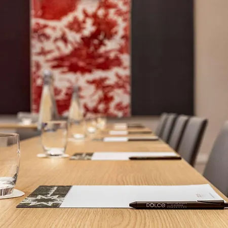 Dolce By Wyndham Versailles - Domaine Du Montcel Hotel
