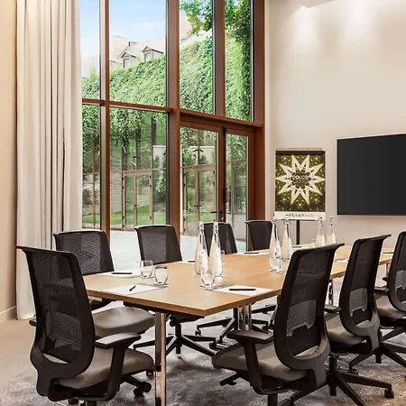 Hotel Dolce By Wyndham Versailles - Domaine Du Montcel