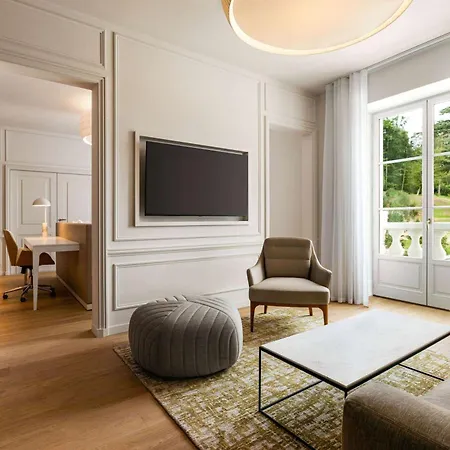 Dolce By Wyndham Versailles - Domaine Du Montcel Hotel