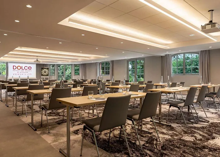 Dolce By Wyndham Versailles - Domaine Du Montcel Otel 4*