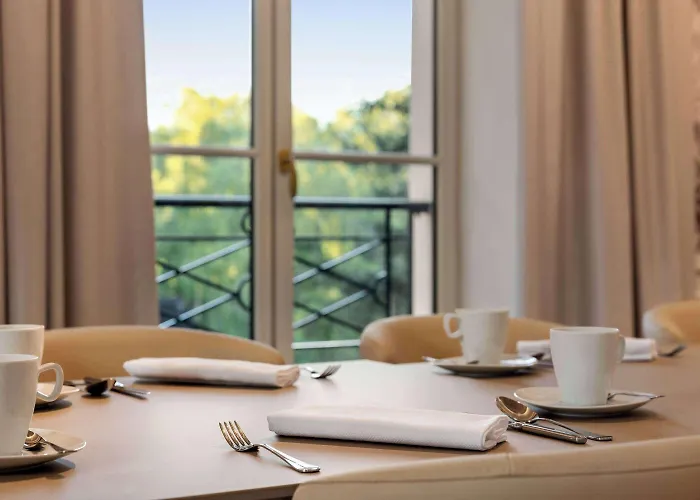 Dolce By Wyndham Versailles - Domaine Du Montcel 4*